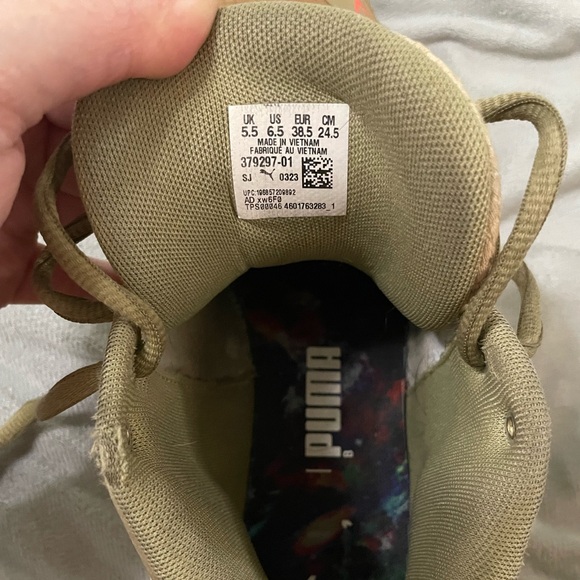 MELO Golden Childs Size 6.5 basketball shoes - Picture 4 of 8